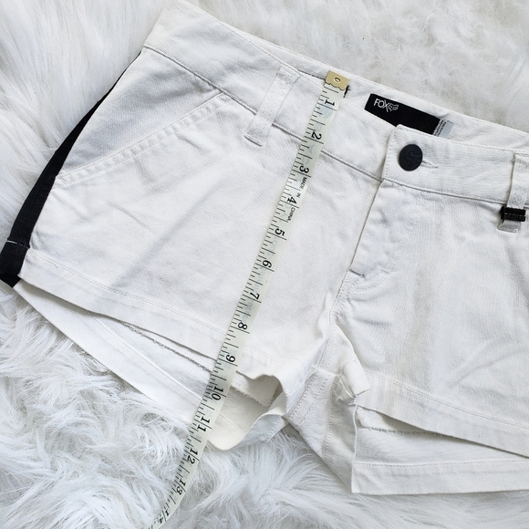 2/30$ - NWT - FOX RACING - Women's Mini Shorts - 3 - Picture 10 of 14